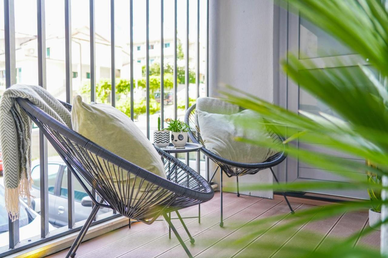 Studio Apartment Smile, Near Beach & Center, Free Parking, Balcony Макарска Екстериор снимка