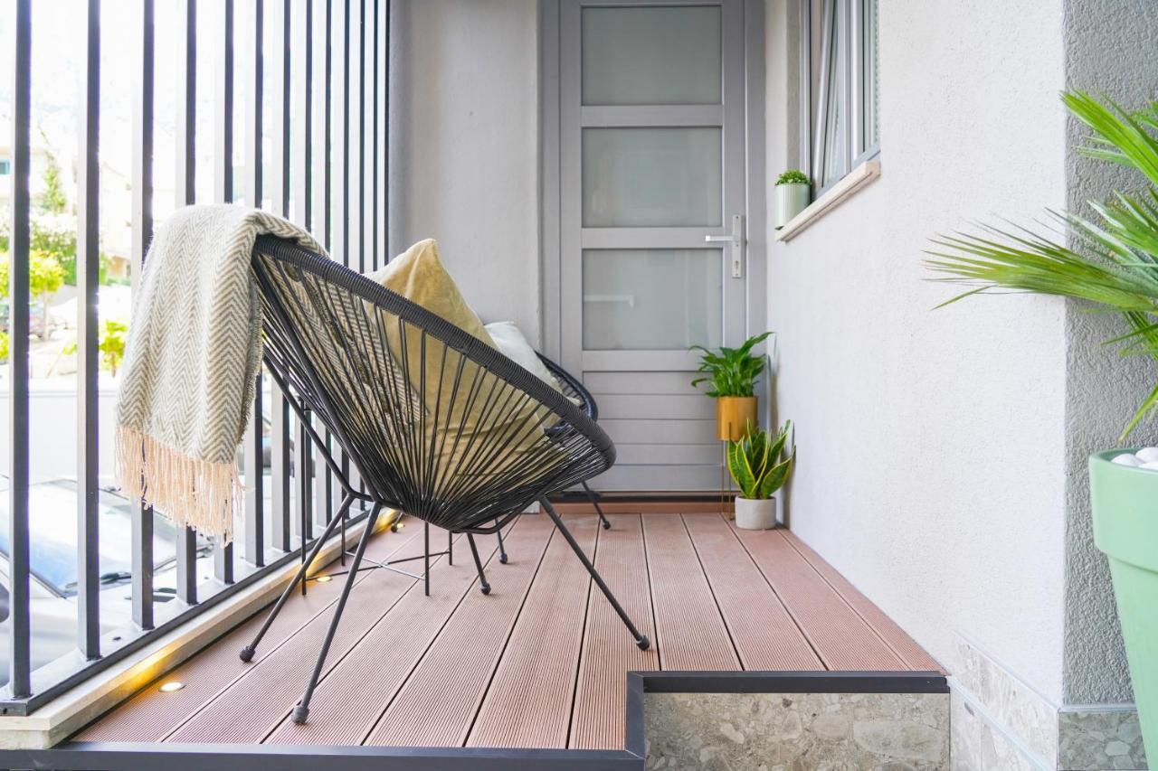 Studio Apartment Smile, Near Beach & Center, Free Parking, Balcony Макарска Екстериор снимка
